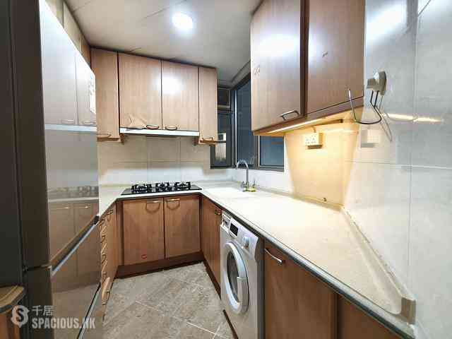 West Kowloon - Sorrento Phase 1 Block 5 07