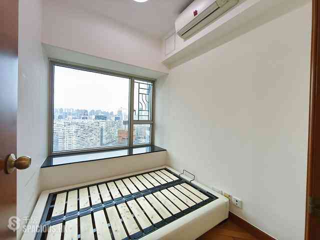 West Kowloon - Sorrento Phase 1 Block 5 09
