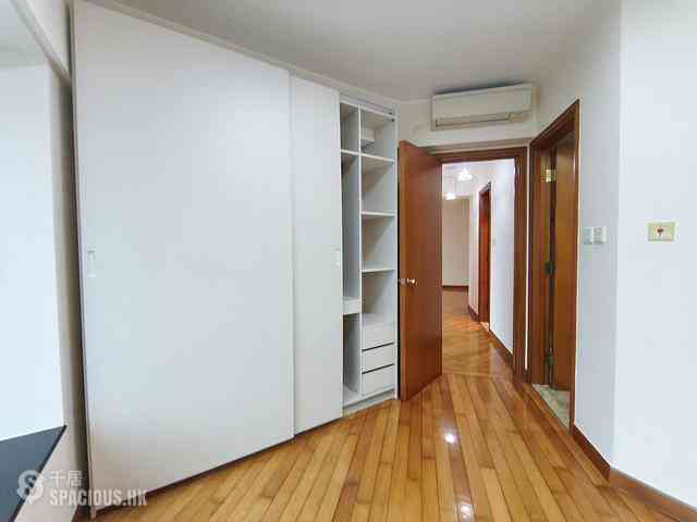 West Kowloon - Sorrento Phase 1 Block 5 12