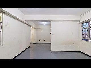Wan Chai - 135, Queen's Road East 06