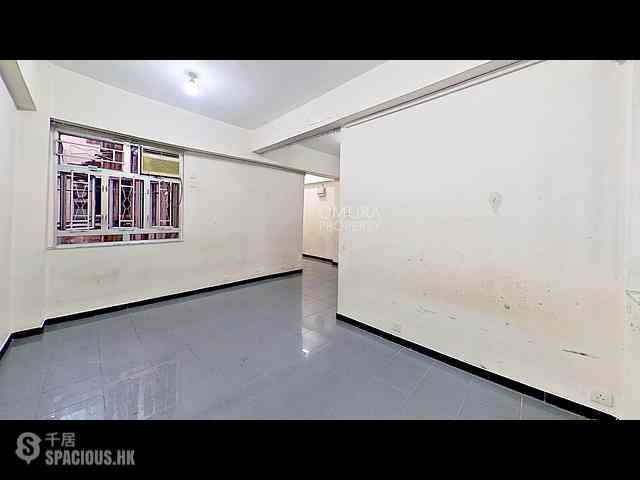 Wan Chai - 135, Queen's Road East 10