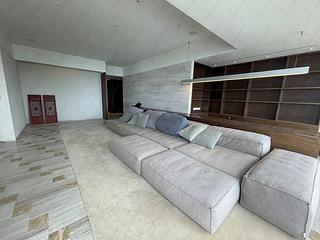 The Peak - La Hacienda Block B 02