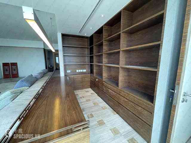 The Peak - La Hacienda Block B 03