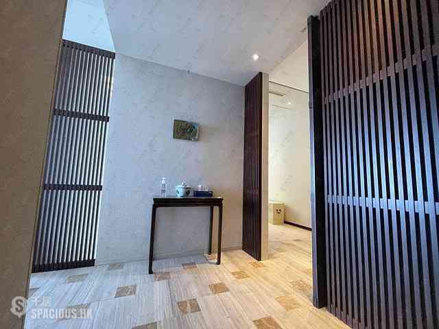 The Peak - La Hacienda Block B 06