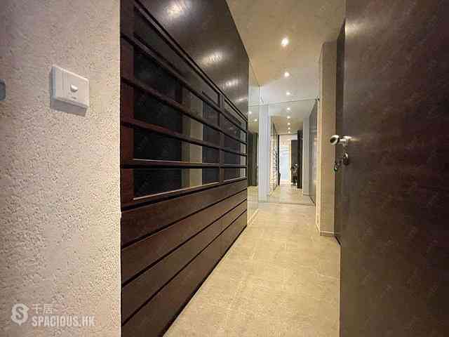 The Peak - La Hacienda Block B 07