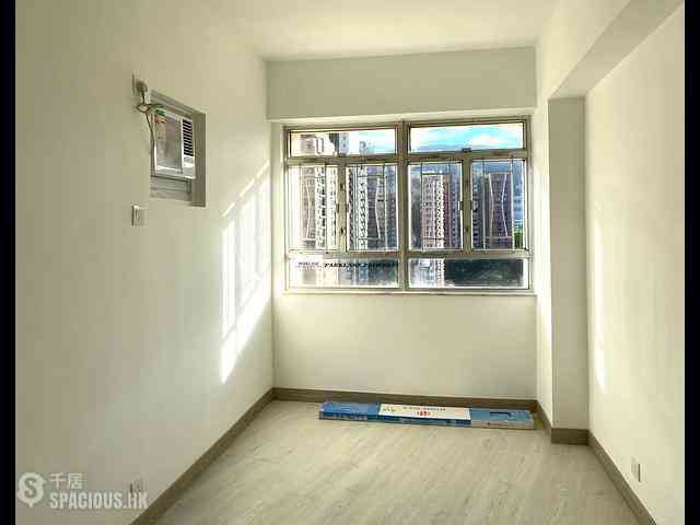Tai Hang - Wing Hing Court 02