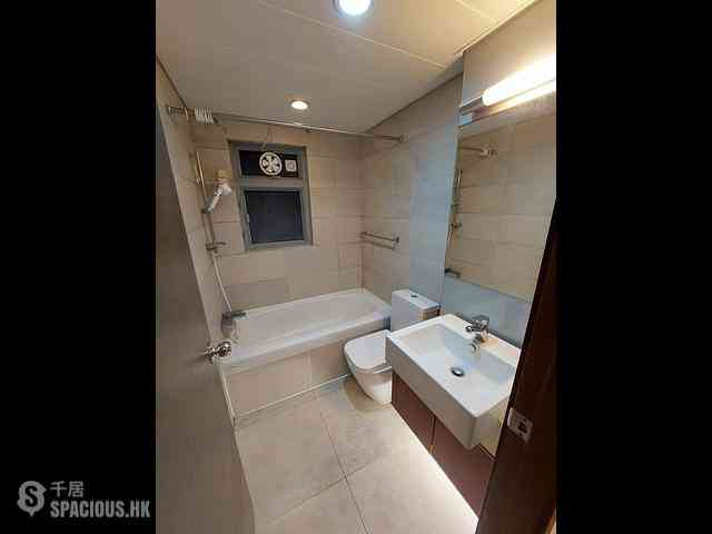 Sai Wan Ho - Grand Promenade Block 5 26