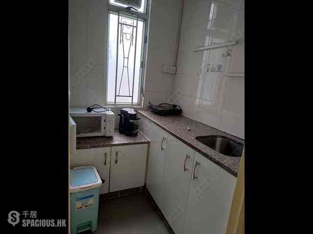 Wan Chai - Vincent Mansion High Block 02