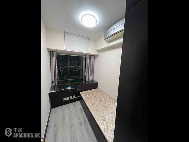 West Kowloon - Sorrento Phase 1 Block 5 05