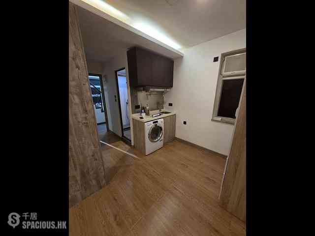 Sai Ying Pun - 33-33A, Pok Fu Lam Road 05