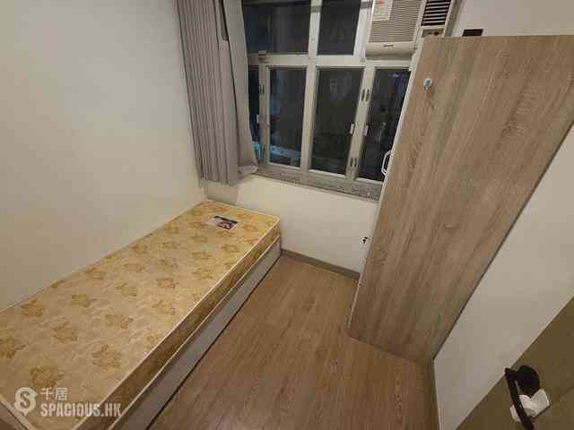 Sai Ying Pun - 33-33A, Pok Fu Lam Road 06
