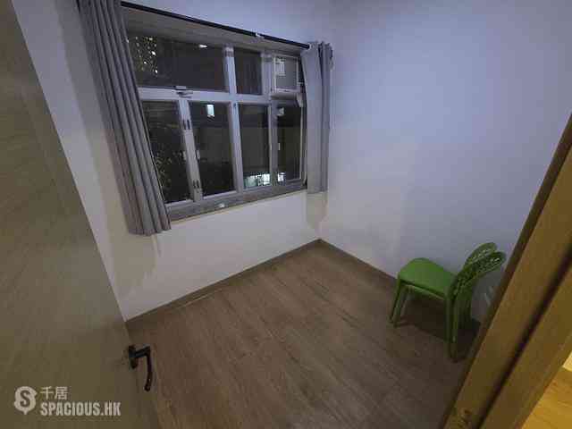 Sai Ying Pun - 33-33A, Pok Fu Lam Road 07