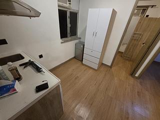 Sai Ying Pun - 33-33A, Pok Fu Lam Road 08