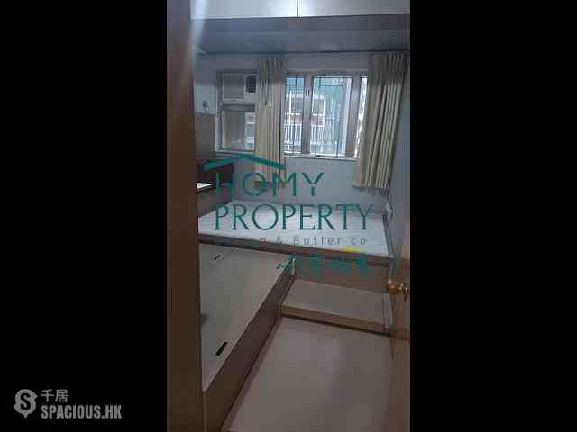 Sai Ying Pun - The Standard Chartered Bank Building 05