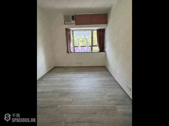 Ap Lei Chau - South Horizons Phase 4 The Oasis Fenton Court (Block 27) 03