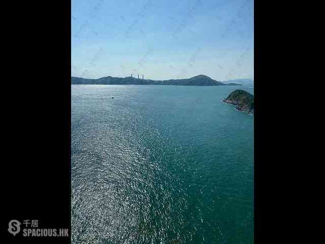 Ap Lei Chau - South Horizons Phase 2 Yee Lai Court (Block 10) 02