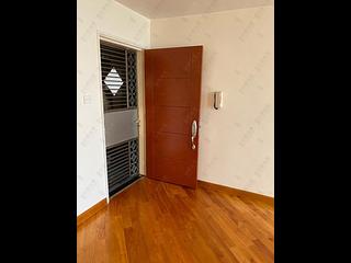 Ap Lei Chau - South Horizons Phase 2 Yee Lai Court (Block 10) 03