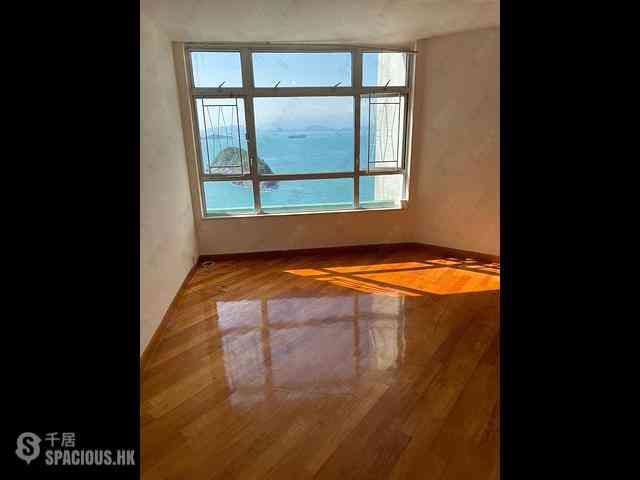 Ap Lei Chau - South Horizons Phase 2 Yee Lai Court (Block 10) 04