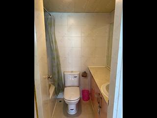 Ap Lei Chau - South Horizons Phase 2 Yee Lai Court (Block 10) 07