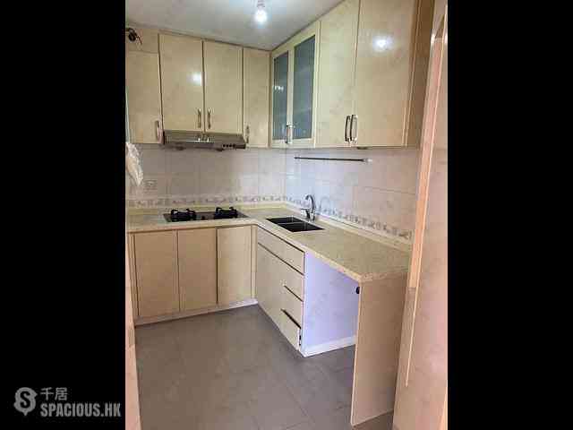 Ap Lei Chau - South Horizons Phase 2 Yee Lai Court (Block 10) 11