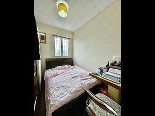 Wong Chuk Hang - Broadview Court Block 2 05