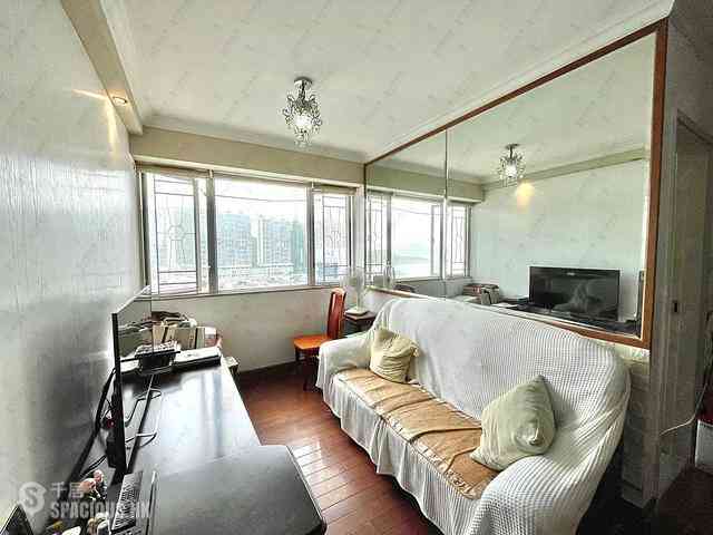 Wong Chuk Hang - Broadview Court Block 2 08