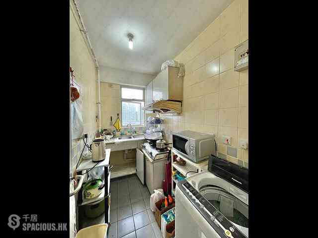 Wong Chuk Hang - Broadview Court Block 2 09