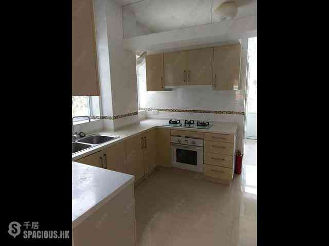 Pok Fu Lam - La Clare Mansion Block A 05