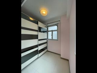 Sai Ying Pun - King Ming Mansion 03