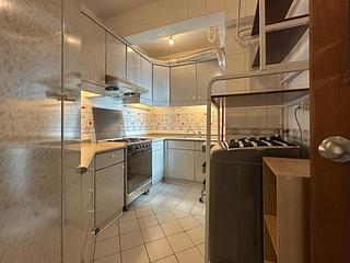 Tuen Mun - Aquamarine Garden Block 2 03