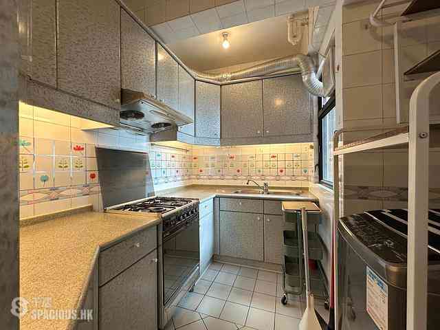 Tuen Mun - Aquamarine Garden Block 2 04