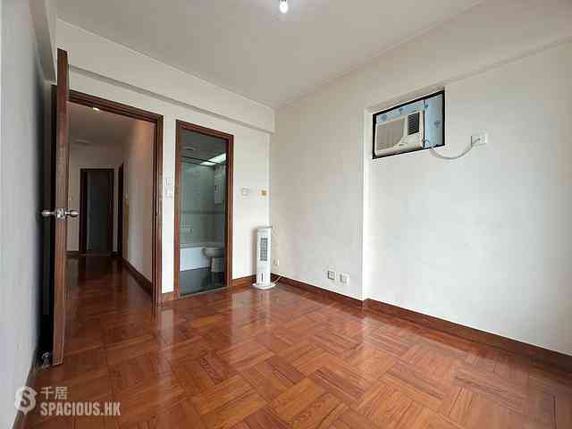 Tuen Mun - Aquamarine Garden Block 2 09