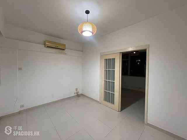 Sheung Wan - 14-18, Possession Street 01