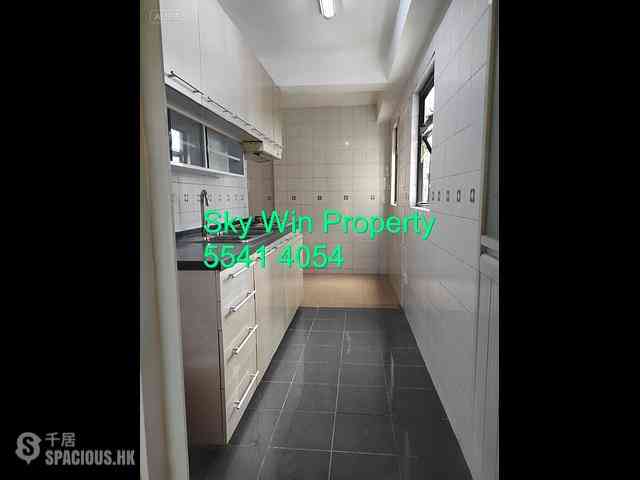 Yau Yat Chuen - Grandeur Villa Block 2 03