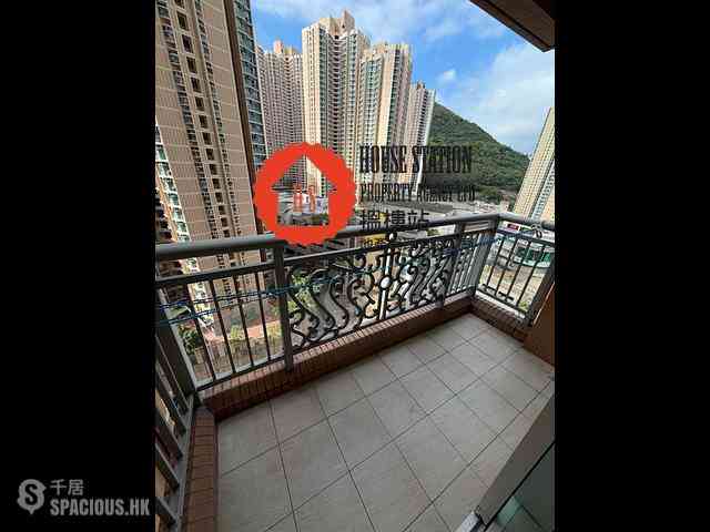 Tiu Keng Leng - Metro Town Phase 2 Le Point Block 8 01