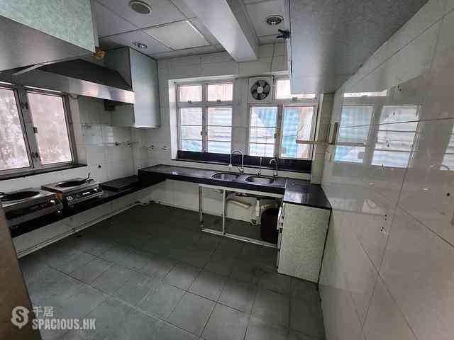 Sham Shui Po - Chak Kwan House 08
