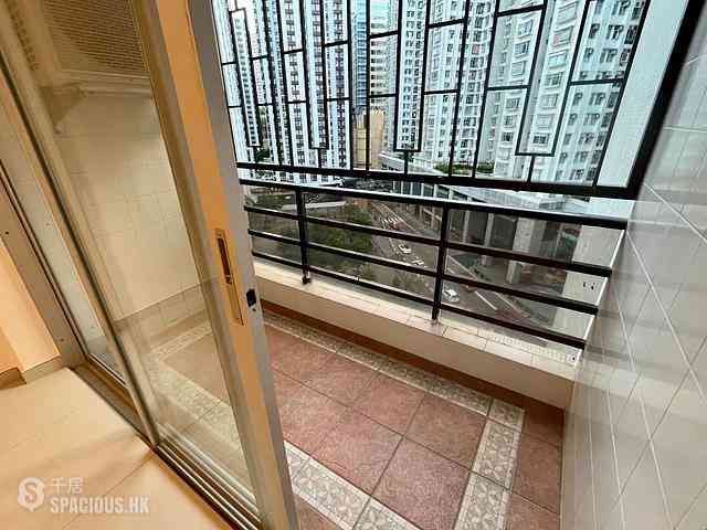 Tai Koo Shing - Tai Koo Shing Harbour View Gardens (East) Marigold Mansion 02
