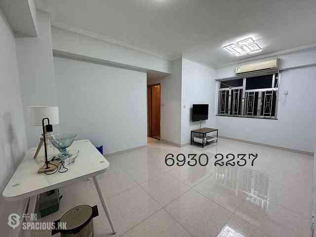 Sai Ying Pun - 33, Bonham Road 01
