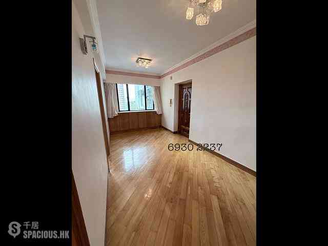 Tai Hang - Kanfield Mansion 01