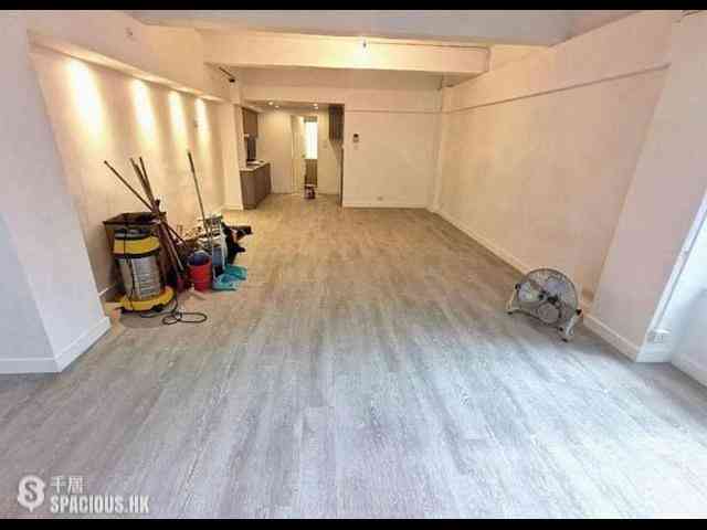 Wan Chai - 27, Queen's Road East 04
