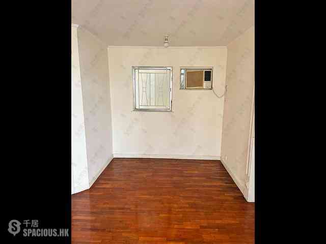 Ap Lei Chau - South Horizons Phase 4 The Oasis Grosvenor Court (Block 28) 04