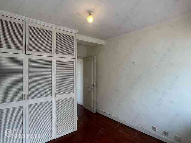 Ap Lei Chau - South Horizons Phase 4 The Oasis Grosvenor Court (Block 28) 07