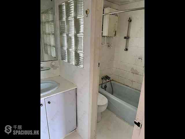 Ap Lei Chau - South Horizons Phase 4 The Oasis Grosvenor Court (Block 28) 13