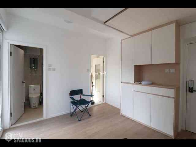 Wan Chai - Vincent Mansion 03