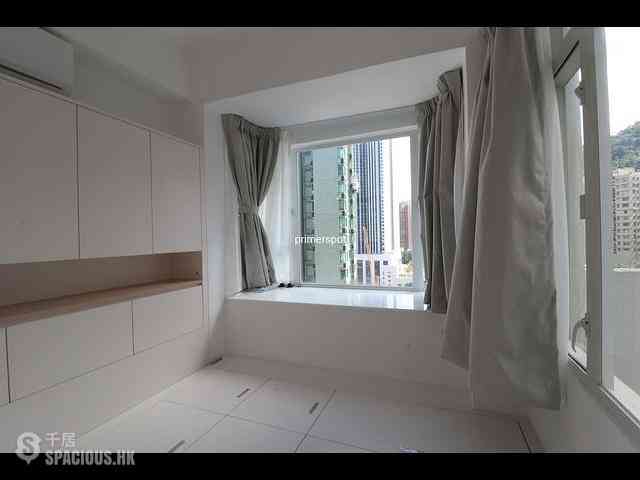 Wan Chai - Vincent Mansion 04