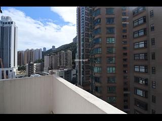 Wan Chai - Vincent Mansion 09