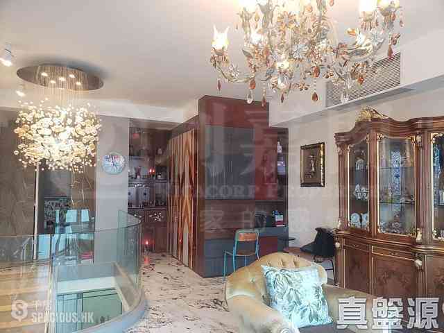 Quarry Bay - Royal Terrace 14