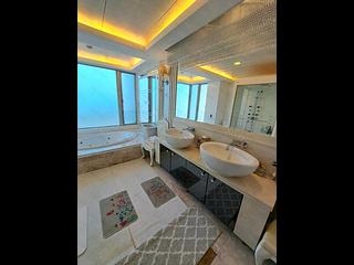 Tai Hang - The Legend Block 2 37