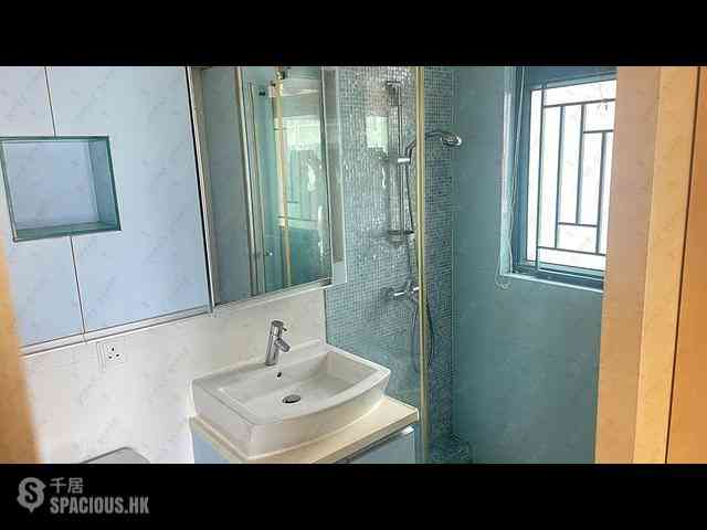 Sai Wan Ho - Grand Promenade Block 5 07