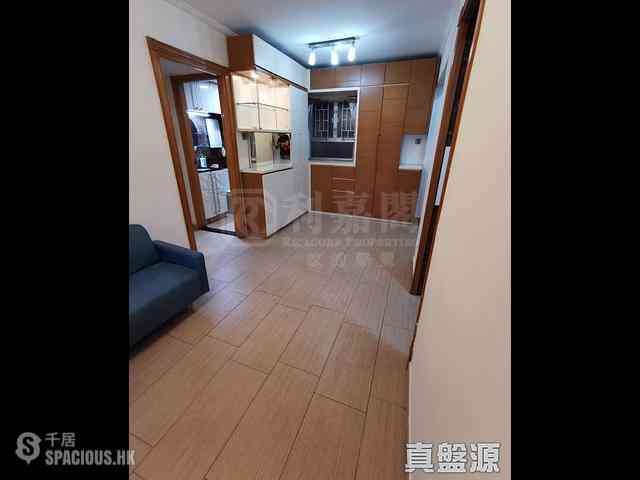Quarry Bay - Westlands Court Tsui Lan Mansion 01